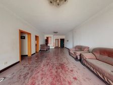 新东福小区 大4房 户型是方正 通风采光好 住家安静