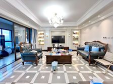 霍小大平层 无遮挡 满五 2梯2户 保养好 急售有车位