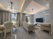 金地水悦堂(别墅) 3室2厅3卫 精装修 700万元