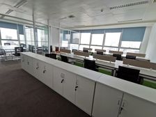 电梯口200平米精装修带家具3.4.11号线曹杨路地铁口长城