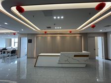 俯瞰赣江丨国企楼盘丨超大气楼盘丨半层600平丨领包办公