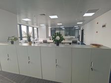 恒隆广场对面!国企业主!摄影!自媒体!营业性行业!多重面积可