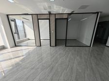 高铁新城 智高商务广场 户型方正 停车方便 超低价 急租