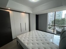 精装两房,大悦城旁边,临近苏州河新闸板块,急售,送家具家电