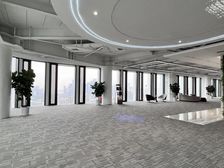 华联城市中心 南山双地铁口 红本现楼 500平米 电梯口位置