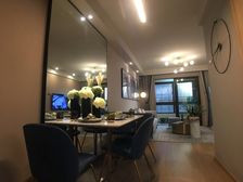 昌吉东路地铁口(中区)南北朝向,可订单转让,无税两房