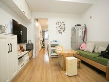 精装 中层,1梯3户,全明一房一厅,近8和13号线