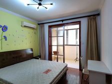 (特殊户型,经典两房)置换急售,钥匙在手随时看,软硬装修全送