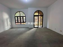 海上纳缇联排别墅,上下4层南北花园带车库,纯毛坯看房有钥匙。