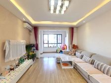 云锦世家观锦园 3室1厅1卫 精装修 199万元