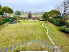 笋盘(急售)(临河 千平大花园) 挑空12米客厅 送地下室