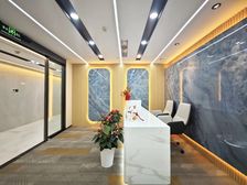 2.88元出租:国贸精装修办公室571㎡,拎包入住,租房返现