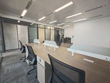 长白南双地铁口 中海广场 南向 精装150平 正对电梯口