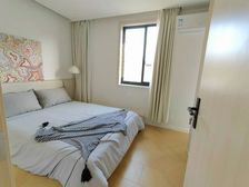 准拆迁房,老干部住宅。房东置换急售!一梯两户!精装修拎包入住