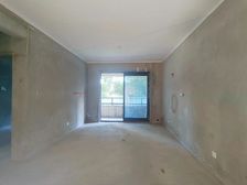 十二街区洋房四房看中庭 楼下地铁5号线生活方便近公园