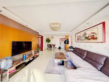 精装修好房楼层好,全明户型.视野好,全天采光 无占用