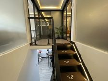 层高4.8LOFT设计,两房两卫,婚房装修,带车位,业主急售