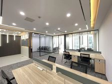 中关村西区 中关村SOHO大厦256平精装对电梯厅户型