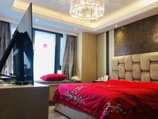 中心位置(带车位)豪装拎包入住,满五年税少15/18层