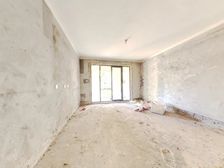 一楼院子70平方,空置,看房方便