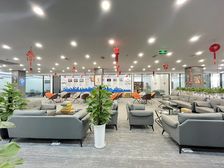 整层!龙桥路地铁口 直播运营传媒 12隔间80工位 奥特莱斯