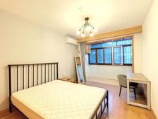 长顺坊追捧户型。中间楼层,不靠马路,边套采光没问题。诚意出售