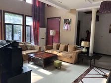 清风别墅 258平4居 南向精装修