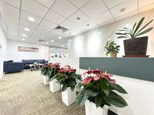 2.85元 东大桥尚都国际600平全新装修带家具 正对电梯厅