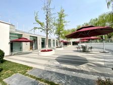 奥体公园纯一层 南北通透 有 可外摆 大小面积可分割