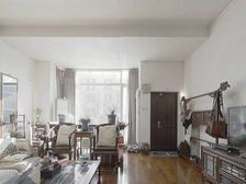 一栋洋房 联排东边户 户型方正 大面宽三面庭院 随时看房