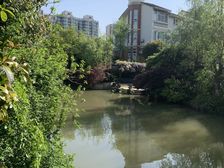 (双拼临河,私家大花园150平)天水家园双拼别墅,位置很好