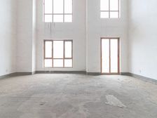 贾鲁河畔 纯毛坯上叠别墅 带大露台 满五年 诚心售