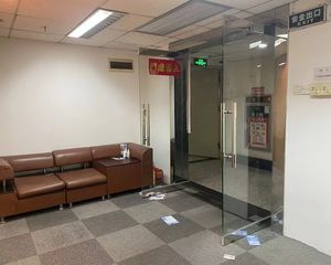 西北向 实用 交通便利 小面积容易出租 繁华商圈 配套设施齐