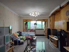 城北新区 北泉路三房60.7万