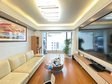 汇成南街里 次新房 南北通透 双卫格局 次新房 精装好房