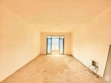 铜锣湾广场,通透大三房,诚心出售随时看房,楼下商城,地铁口