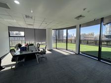 独立整层带大 650平米 精装修全套家具 随时看