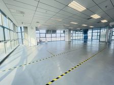 中关村亦庄政策!租金减免!地铁口整层办公!楼内配工商服务大厅