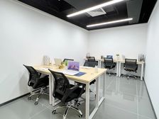 双地铁精装修办公室,0物业0水电费,拎包马上可以创业!!