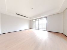 金悦湾高楼层,采光好,视野开阔,可以看小区绿化,主卧对中庭