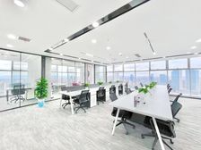 成华区牌面丨转角天际视野丨双面采光!7隔间30工位丨热门商圈