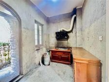 万科晶源 4室2厅3卫 精装修 880万元 195平米