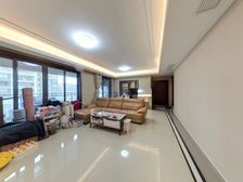 绿地新里城三期 次新房 开发商精装 4室 Z