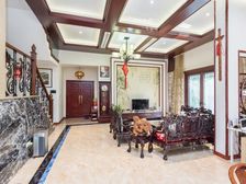 位置好+户型好+近地铁+南北双阳台+带车库和地下室