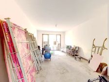 世悦府 一楼带花园 通透户型 两个卫生间