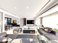 华远旭辉·江南赋 此房前面无遮挡,采光视野好,房子精装修拎包