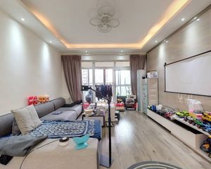 军安卫士花园 3室2厅 南 北