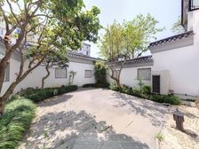 百花洲百花山庄五年出一套极度稀缺护城河内三连排实地看房随时