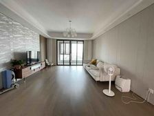 真房源 房东急售 南北通透大气四房 视野无敌 读南师外国语