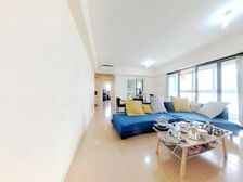 此房满五,看房方便,地铁口700米